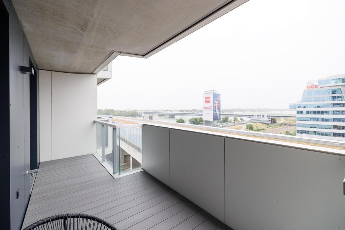 Lovely Apartment In Marina Tower - 10Min To City Center Wiedeń Zewnętrze zdjęcie