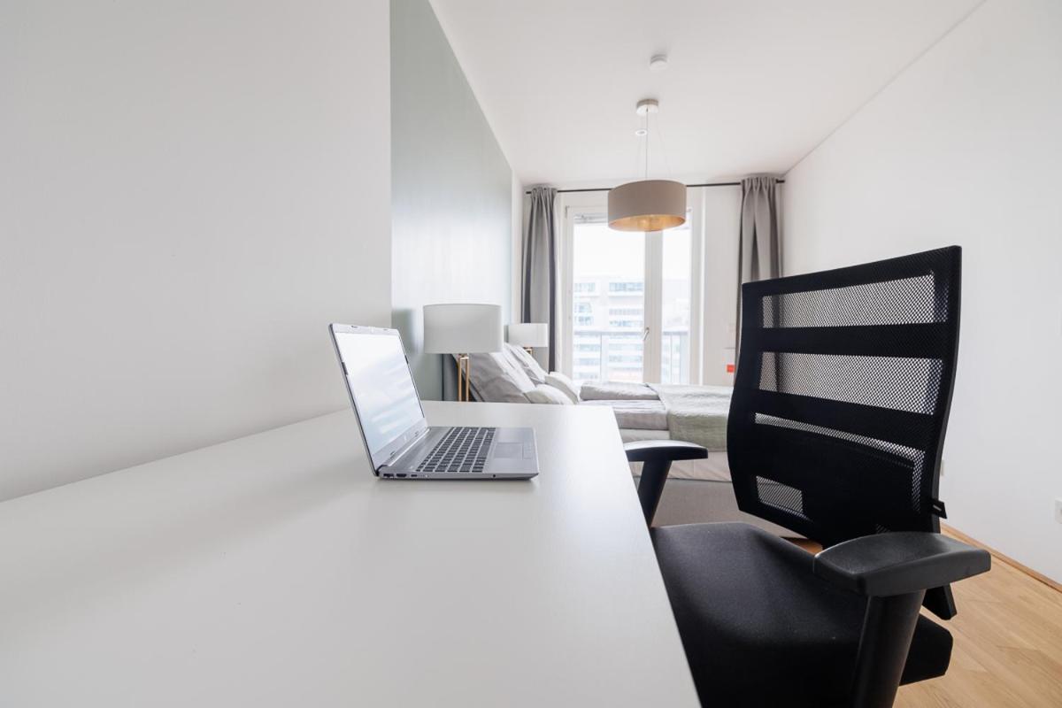 Lovely Apartment In Marina Tower - 10Min To City Center Wiedeń Zewnętrze zdjęcie