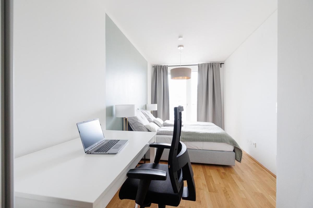 Lovely Apartment In Marina Tower - 10Min To City Center Wiedeń Zewnętrze zdjęcie